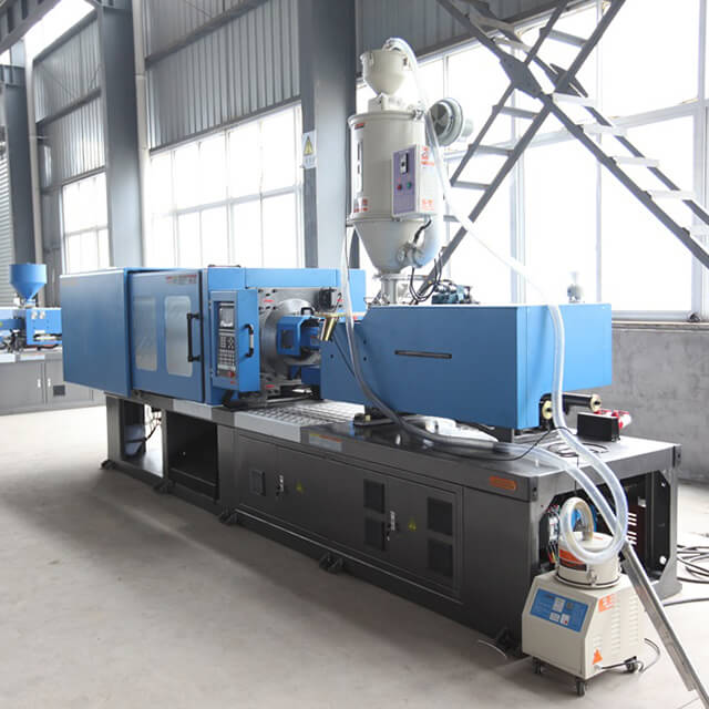 Plastik Enjeksiyon Makinesi